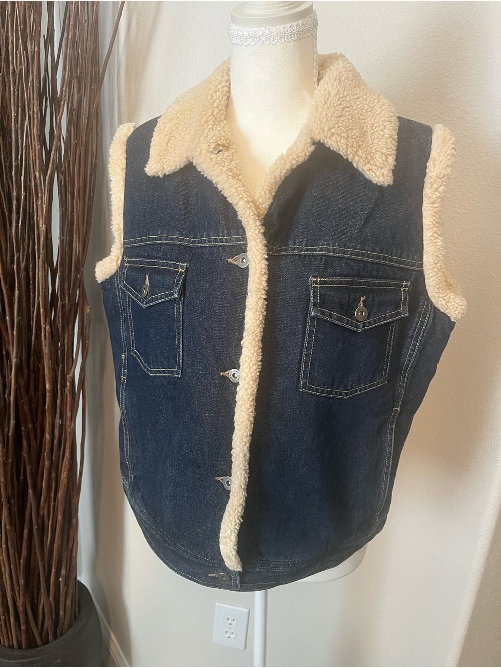 Liz Claiborne Dark Blue Denim Vest with Cream Sherpa Trim
